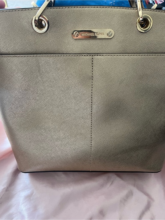 Michael Kors Handbags - Michael Kors bag